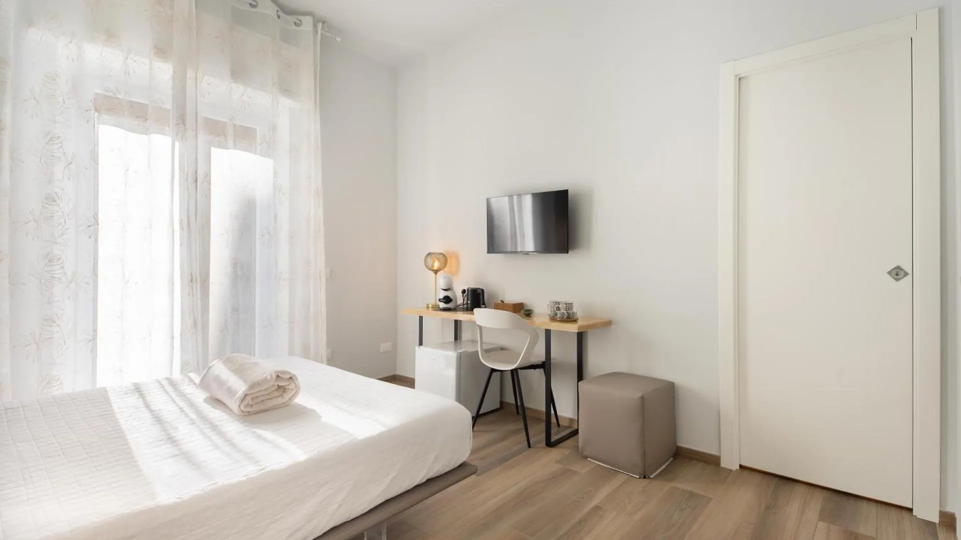 Bianca Elegance Rooms La Spezia 0*,