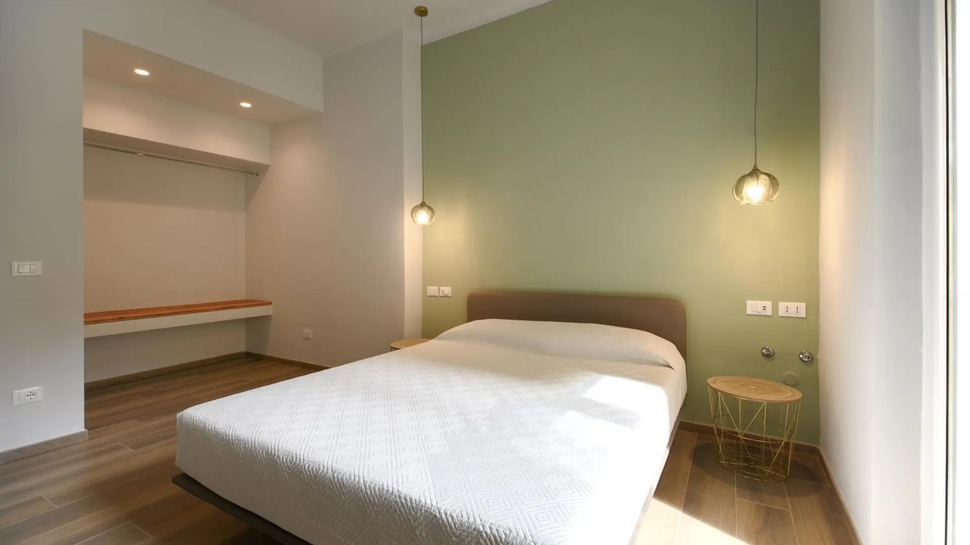 Bianca Elegance Rooms La Spezia 0*,